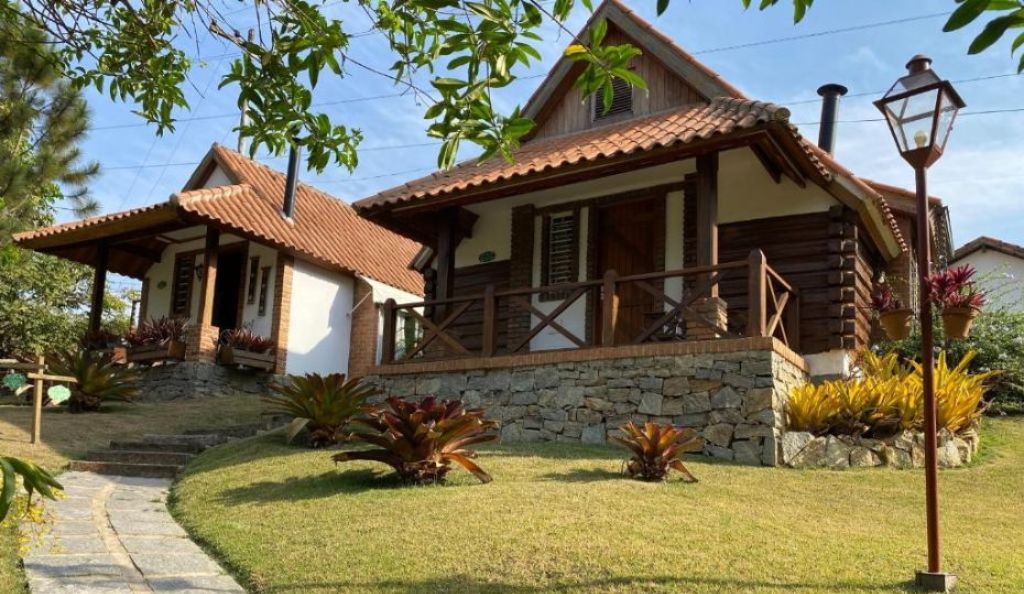 Pousada das Bromélias - Hospedagem em Ipiabas