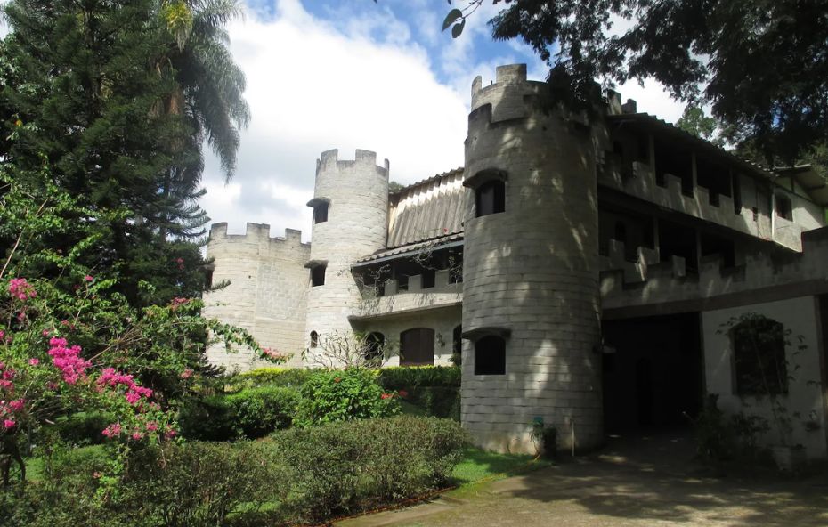 O castelo de Ipiabas que nasceu de um sonho