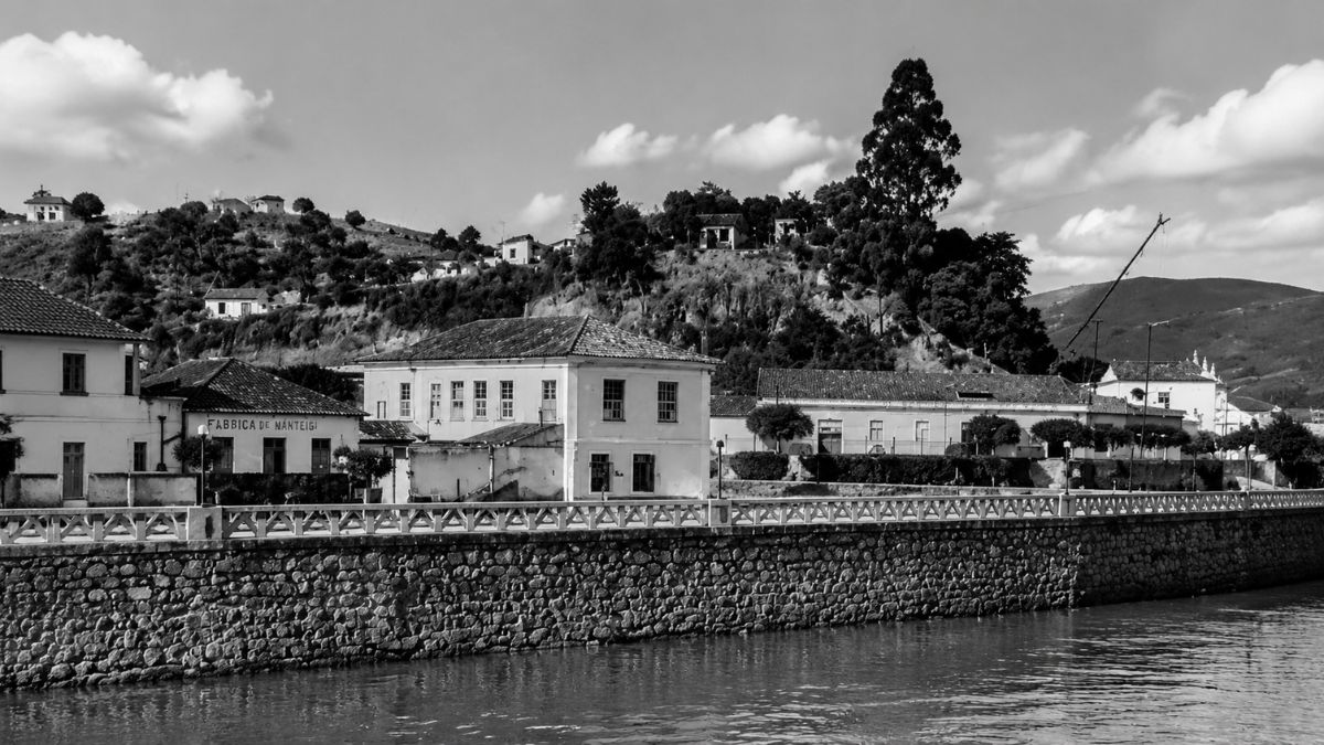 Avenida Oswaldo Cruz às Margens do Rio Paraíba do Sul no Ano 1944.